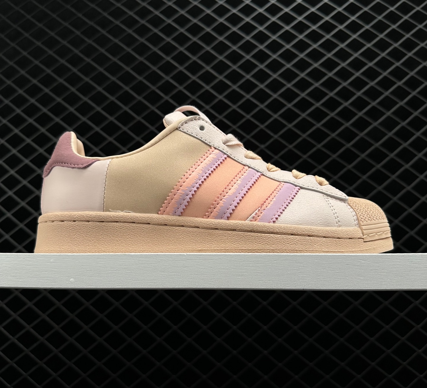 Adidas Superstar Pink H03676 - Stylish and Classic Sneaker