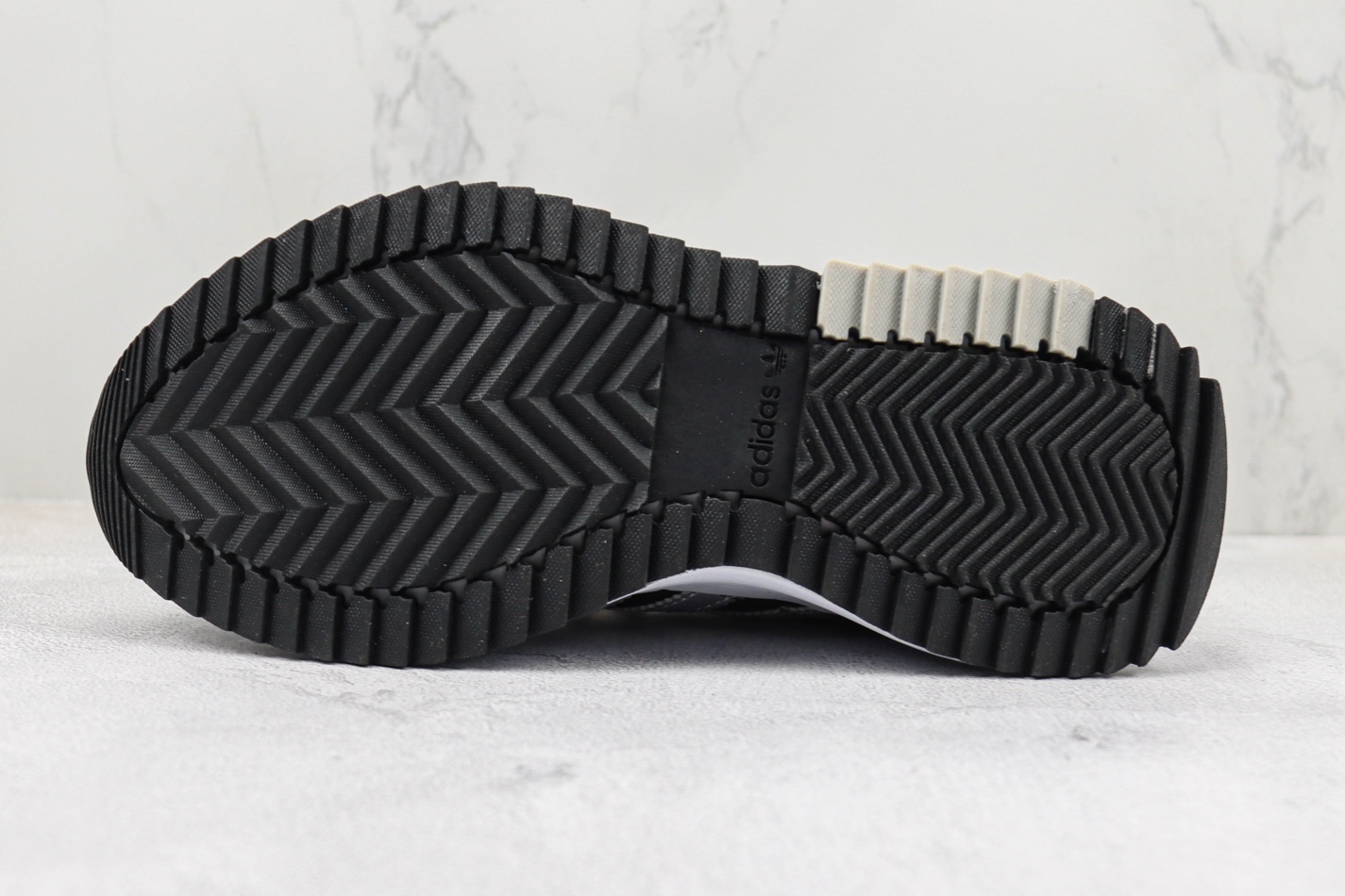 Adidas Retropy F2 Carbon Magic Grey Mint GW9409 - Stylish and Sustainable Footwear