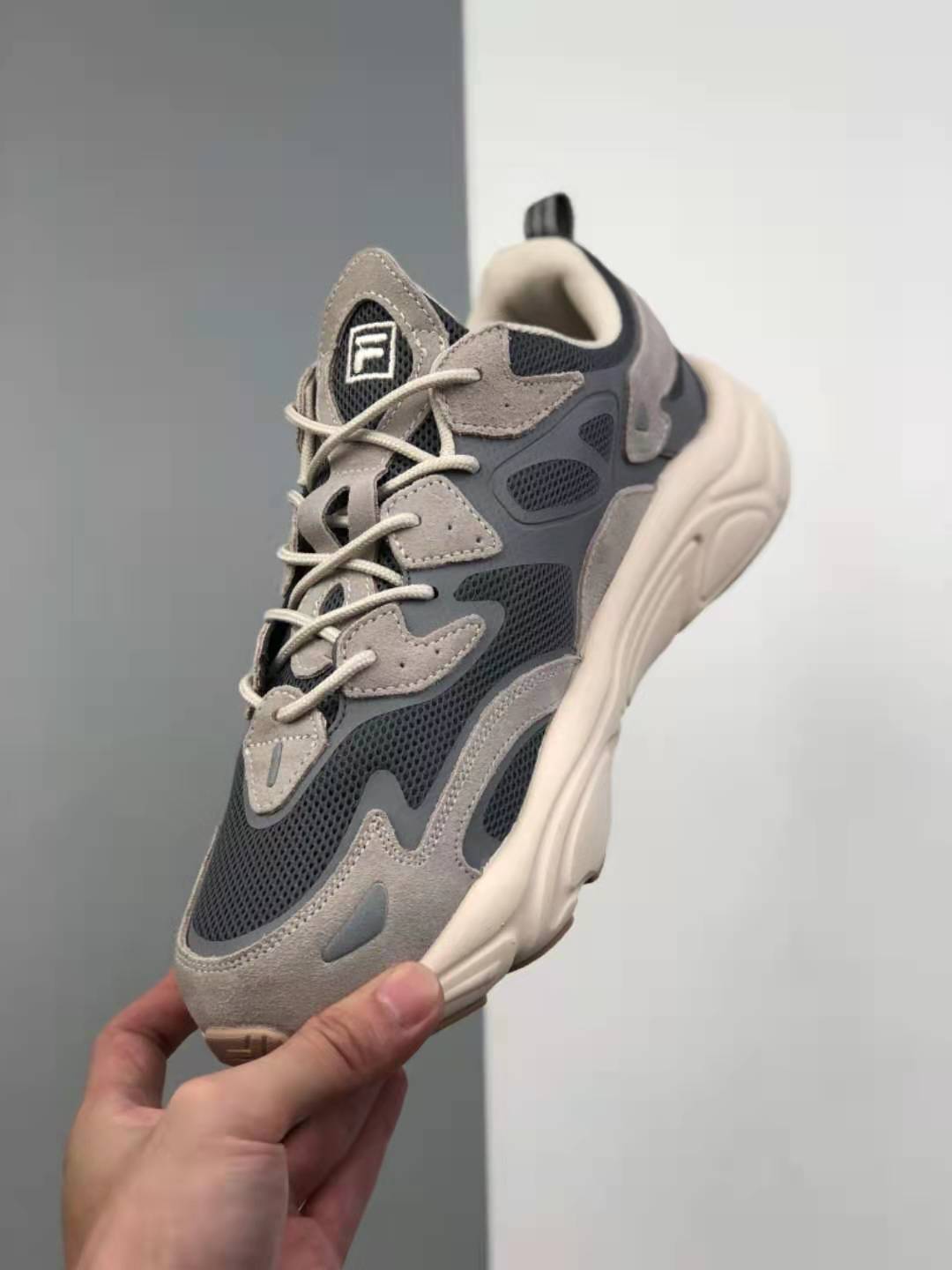FILA Vintage Sports Martian Daddy Shoes F12W111141CGT - Retro Style Footwear
