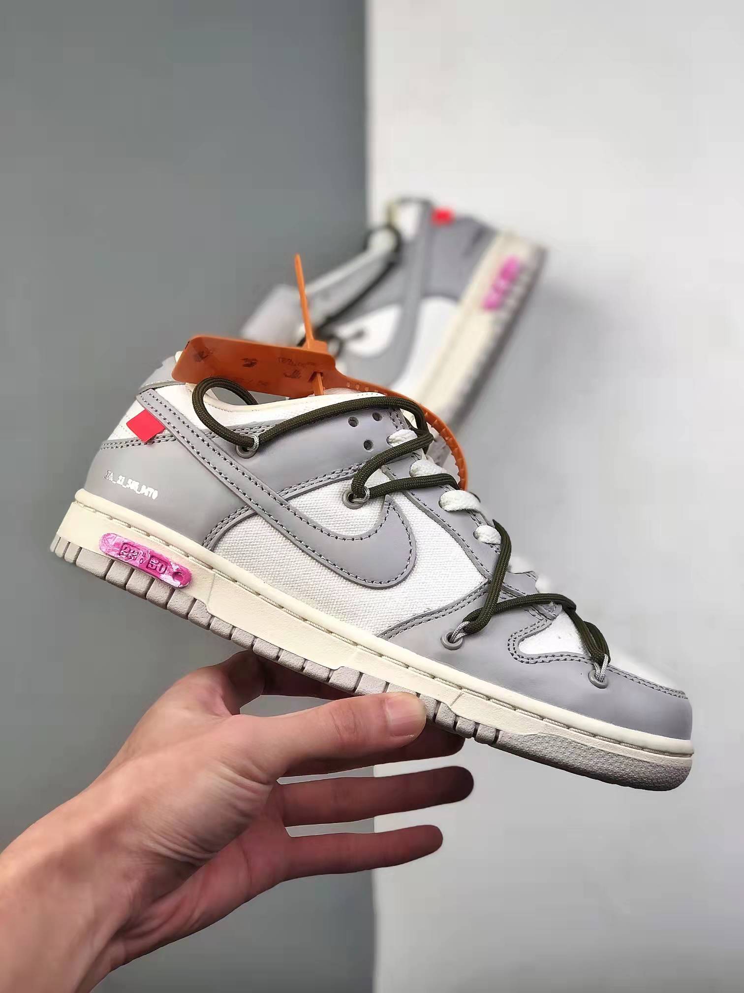 Nike Off-White x Dunk Low 'Lot 14 of 50' DJ0950-106 - Limited Edition Collaboration Sneakers