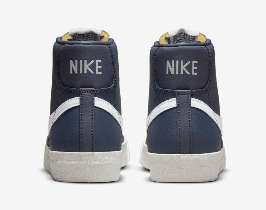 Nike Blazer Mid '77 Vintage 'Thunder Blue' BQ6806-401: Retro Style with Timeless Appeal