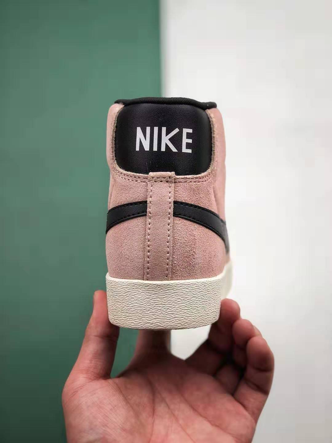 Nike Blazer Mid Vintage Diffused Blue 917862-400: Classic Style for Men and Women
