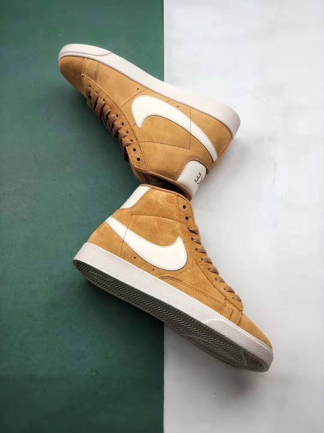 Nike Blazer Mid 77 Suede Vintage: Elemental Gold/Sail/Black 917862 700