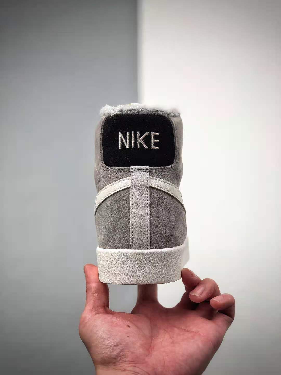 Nike Blazer Mid 'Hike Nike' DC5269-033 | Iconic Sneakers for Outdoor Exploration