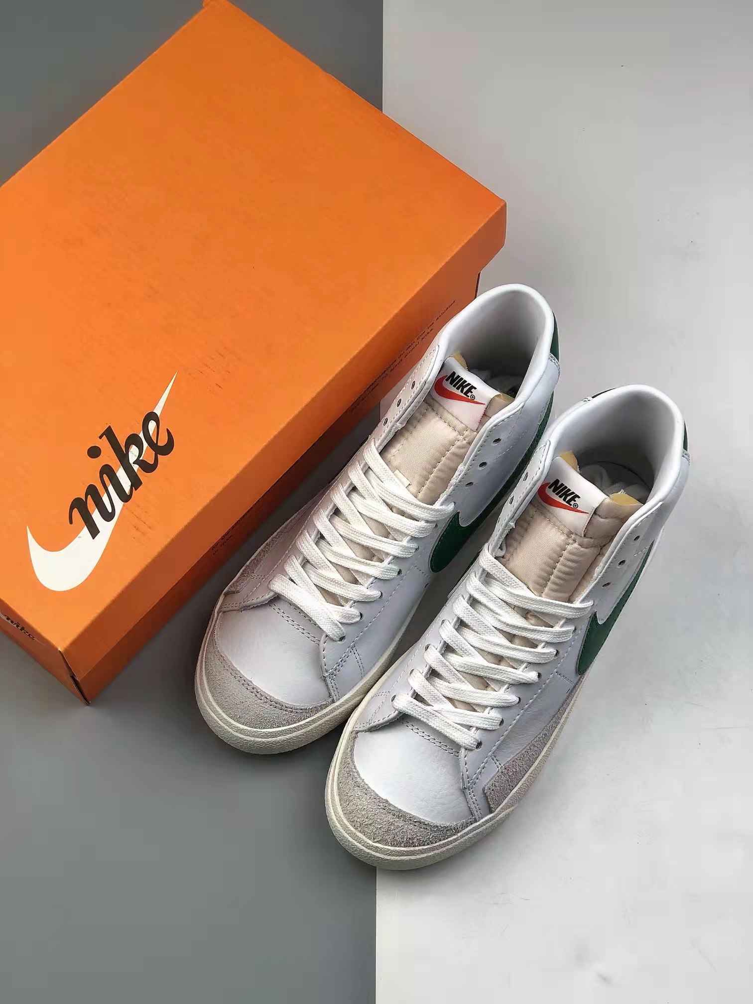 Nike Blazer Mid '77 Vintage 'White Pine Green' BQ6806-115 - Classic Style with a Retro Twist