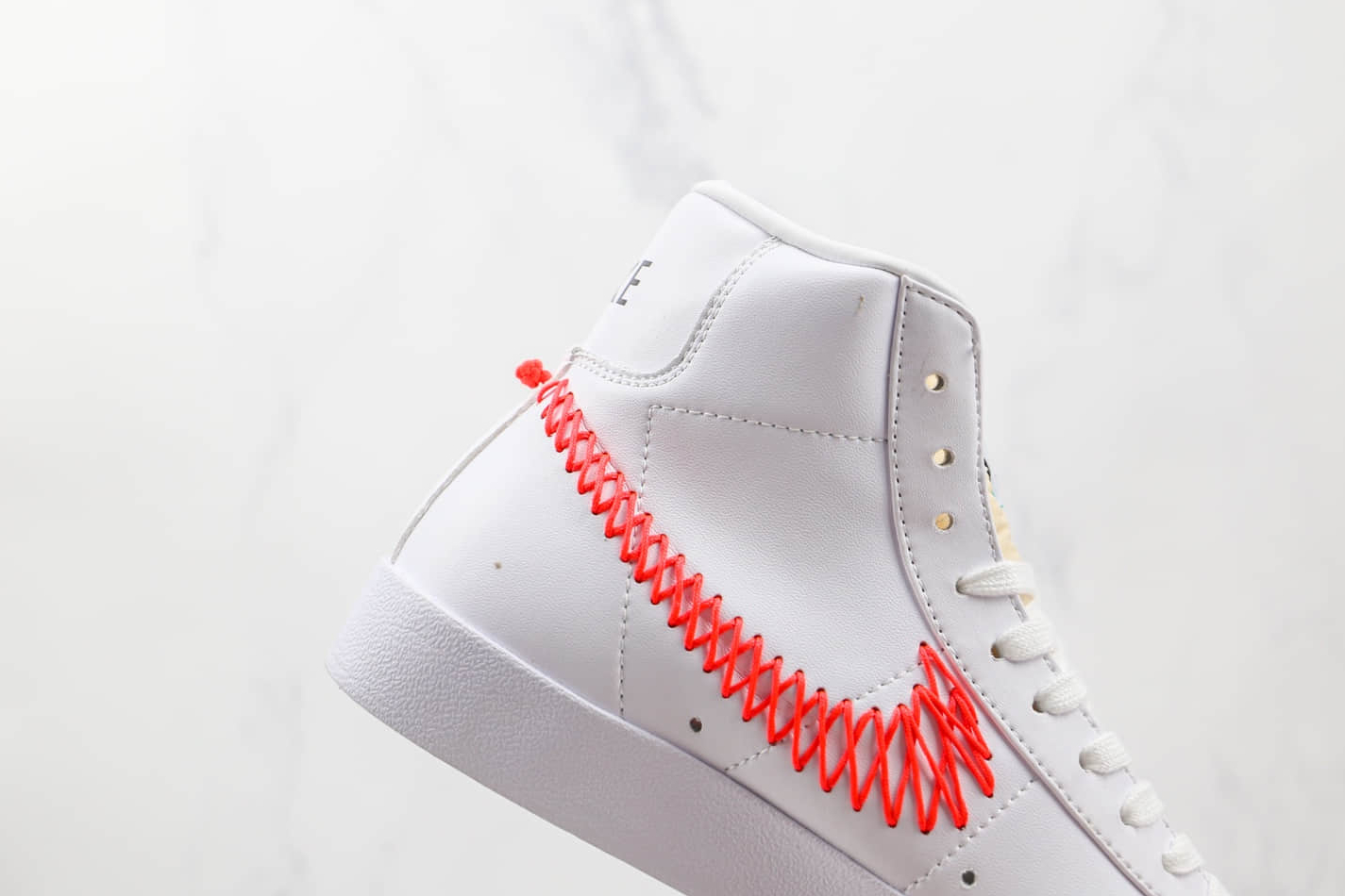 Nike Blazer Mid '77 Vintage: Double Zig Zag Stitched Swoosh DD8489-161