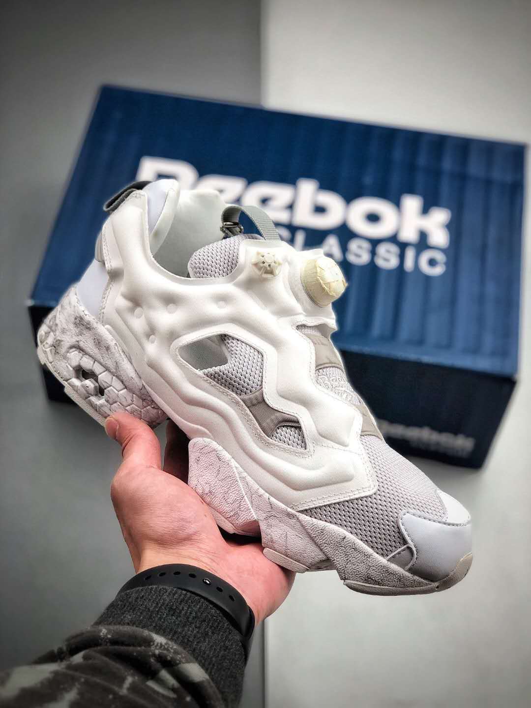 Reebok Instapump Fury Achm Running Shoes White BD1550 - Sleek and Stylish Footwear for Superior Performance