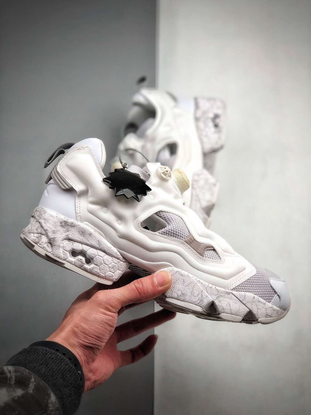Reebok Instapump Fury Achm Running Shoes White BD1550 - Sleek and Stylish Footwear for Superior Performance