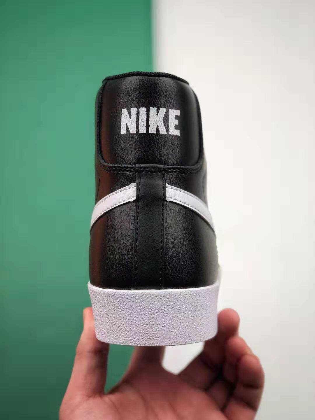 Nike Blazer Mid 77 Vintage Black Canvas White CD8238-001: Classic Style and Unmatched Comfort - Buy Online Now!