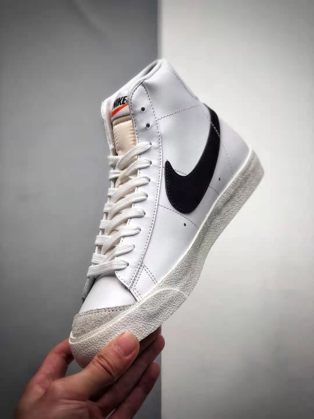 Nike Blazer Mid '77 Vintage 'White Black' - BQ6806-100: Classic Style and Timeless Design for Men's Sneakers
