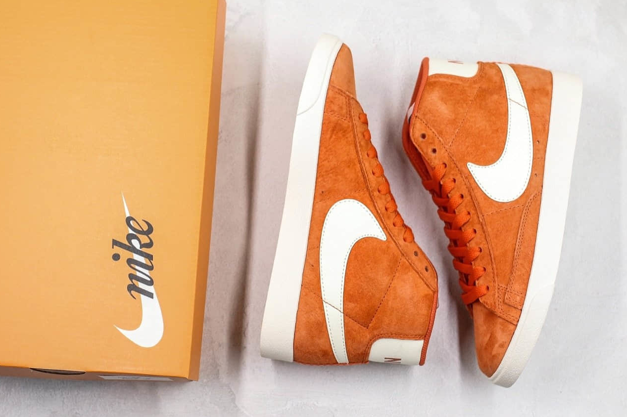 Nike Blazer Mid 77 Suede Vintage Red White 917862 800 - Premium Retro Design for Stylish Sneaker Enthusiasts