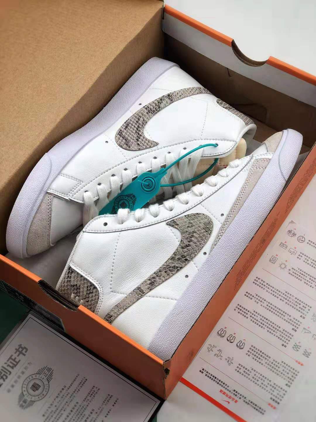 Nike Blazer Mid Vintage 'Snakeskin Swoosh' CI1176-101 - Stylish and On-Trend Sneakers