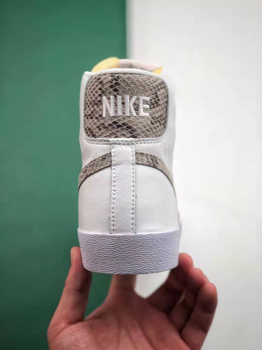 Nike Blazer Mid Vintage 'Snakeskin Swoosh' CI1176-101 - Stylish and On-Trend Sneakers