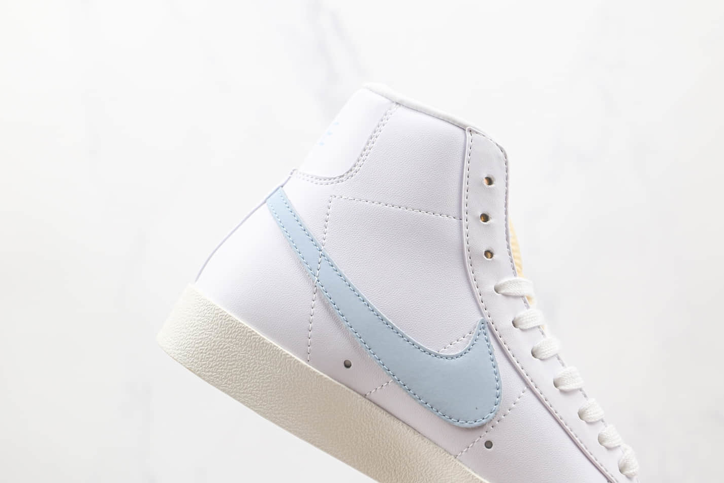 Nike Blazer Mid '77 Vintage 'Celestine Blue' BQ6806-109 – Stylish Retro Sneakers for Men and Women