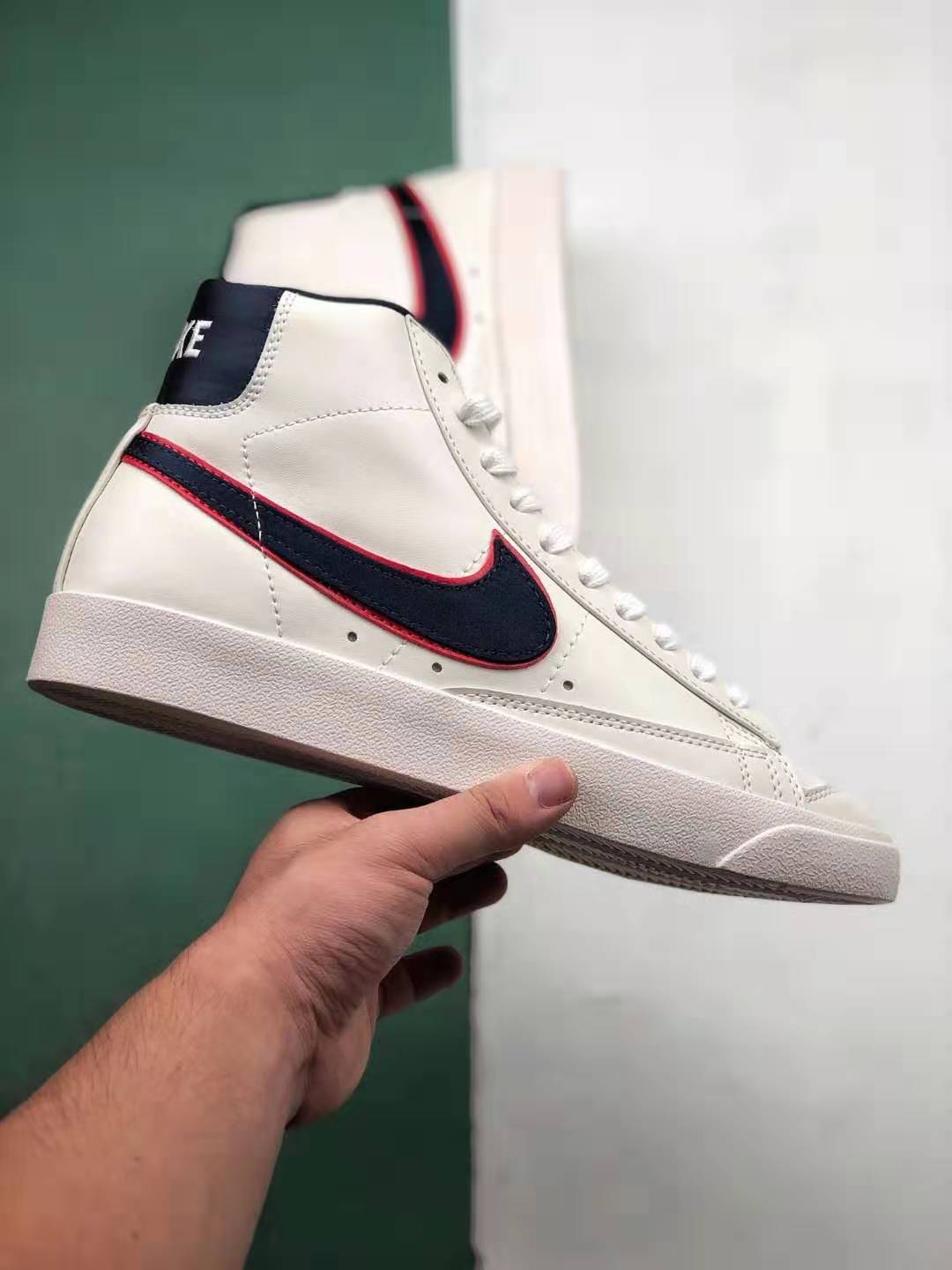Nike Blazer Mid '77 Vintage 'City Pride Chicago' CD9318-100 - Iconic Retro Sneakers Inspired by Chicago's Rich Heritage!