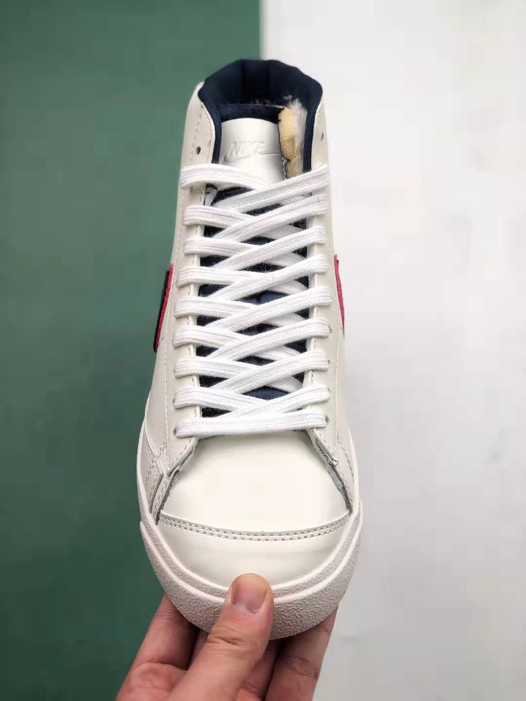 Nike Blazer Mid '77 Vintage 'City Pride Chicago' CD9318-100 - Iconic Retro Sneakers Inspired by Chicago's Rich Heritage!